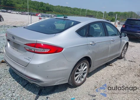 2017 Ford Fusion Hybrid Se из США, поврежденный, VIN 3FA6P0LU8HR380632